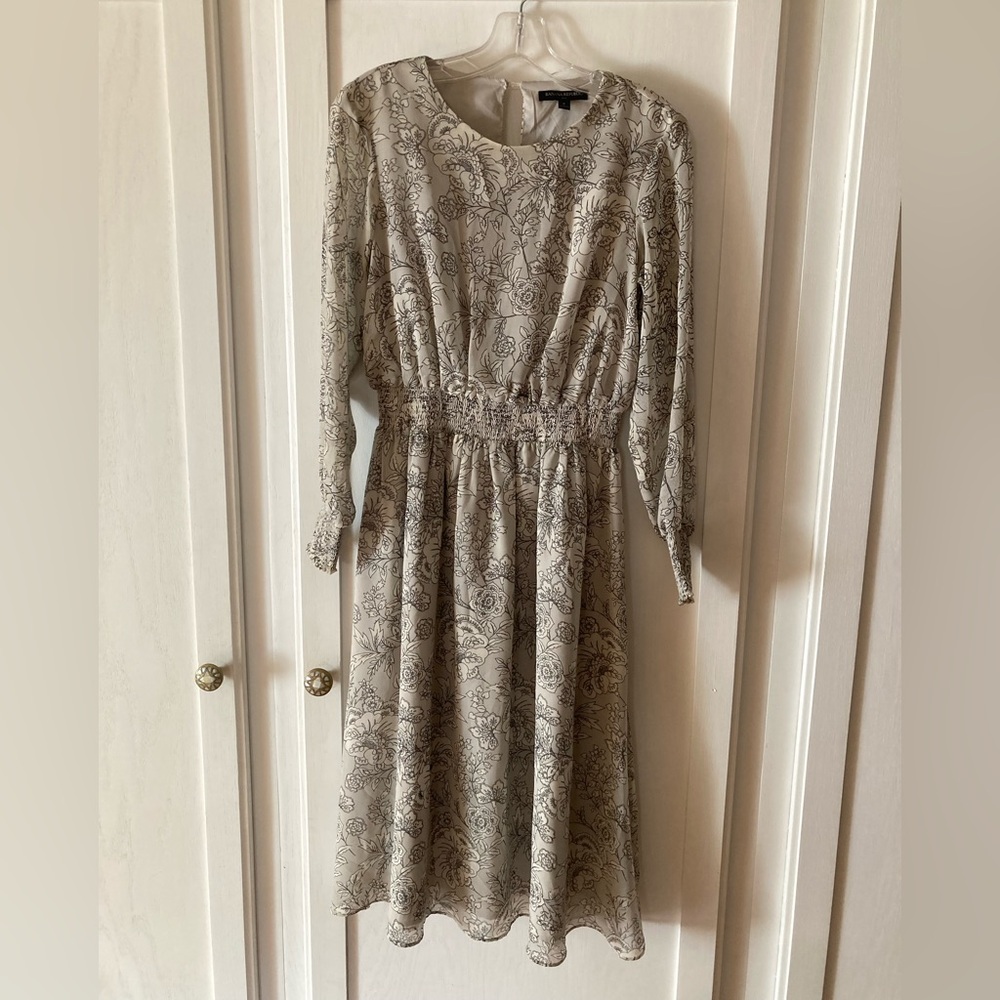Banana Republic Gray Floral Long Sleeve Dress